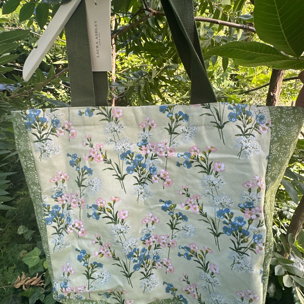 Laura Ashley Blue and White Floral Tote Bag - Picture 3 of 8